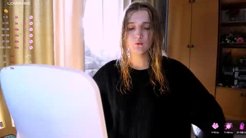 Snapshot of princessaalicc chatting on 09-10-25, 12:49 princessaalicc online show from 09-10-25, 12:49