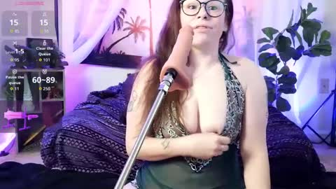 Snapshot of princessalaska1 chatting on 09-23-25, 07:33 PrincessAlaska online show from 09-23-25, 07:33