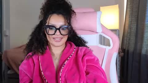 Snapshot of princessamberrrxo chatting on 01-18-25, 11:00 Amber online show from 01-18-25, 11:00