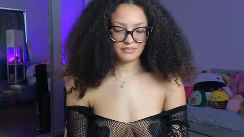 Snapshot of princessamberrrxo chatting on 09-12-25, 09:15 Amber online show from 09-12-25, 09:15