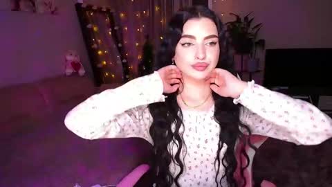 princessamira1 online show from 12-16-25, 04:56