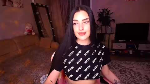 Snapshot of princessamira1 chatting on 01-11-26, 02:44 princessamira1 online show from 01-11-26, 02:44