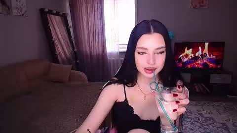 princessamira1 online show from 05-05-26, 09:28