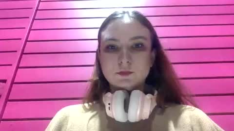Annie Violet online show from 11-22-25, 01:37