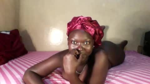 Snapshot of princesscheekyx chatting on 10-16-25, 02:56 princesscheekyx online show from 10-16-25, 02:56