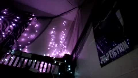 Holly love online show from 11-12-25, 06:58