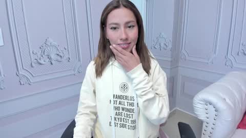 Snapshot of princesslittle_4u chatting on 02-05-25, 02:59 online show from 02-05-25, 02:59