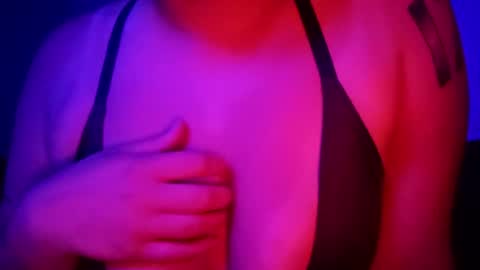 Snapshot of princessmacabre chatting on 06-25-26, 05:12 Princess Macabre online show from 06-25-26, 05:12