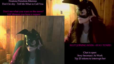 Snapshot of princessmariahswitch chatting on 11-03-25, 08:04 Cuckold Cravings online show from 11-03-25, 08:04