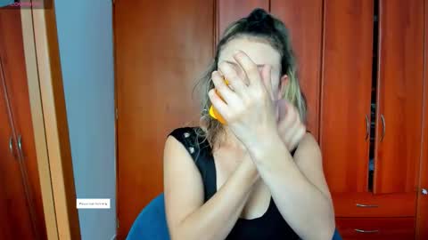 Snapshot of princessmariana25 chatting on 03-30-26, 08:10 princessmariana25 online show from 03-30-26, 08:10