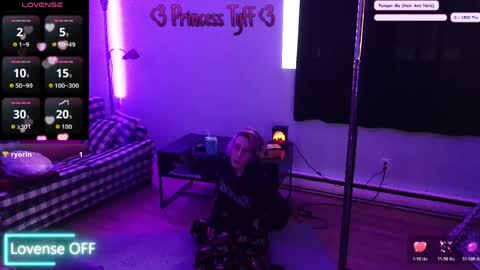 Tyff et Blast online show from 04-07-26, 11:54