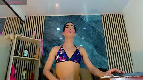 priscilarainbow online show from 11-09-25, 09:35