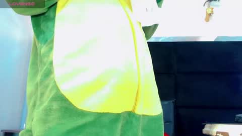 priscilarainbow online show from 06-24-26, 02:49