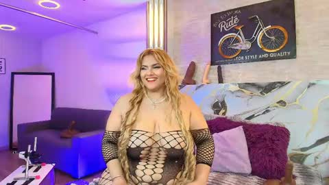 Snapshot of prishaa chatting on 05-29-26, 03:59 PRISHArMANA online show from 05-29-26, 03:59