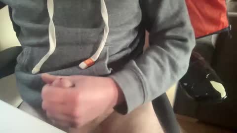 Snapshot of pritchj chatting on 01-11-25, 01:32 pritchj online show from 01-11-25, 01:32