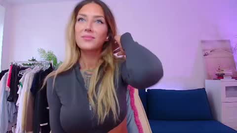 Nansy online show from 06-30-26, 10:16