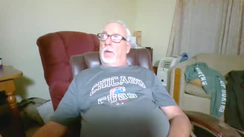 Snapshot of prlbob77 chatting on 01-26-25, 01:41 prlbob77 online show from 01-26-25, 01:41