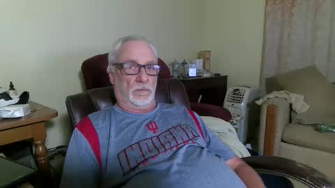 Snapshot of prlbob77 chatting on 03-20-26, 03:22 prlbob77 online show from 03-20-26, 03:22