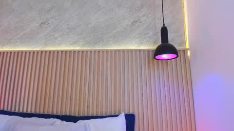 Profana Red online show from 03-19-26, 01:37