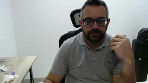 Snapshot of professional_manbd chatting on 11-04-25, 03:05 Professional manBD online show from 11-04-25, 03:05