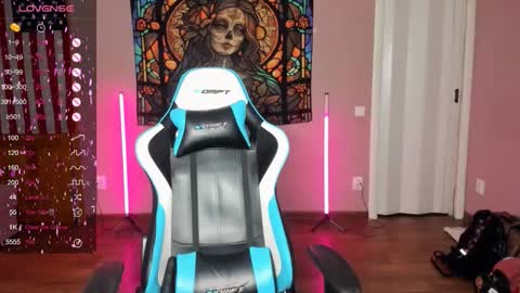 Snapshot of project_hisoka44 chatting on 09-20-25, 03:51 Di online show from 09-20-25, 03:51