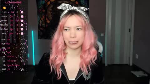 Di online show from 11-21-25, 05:06