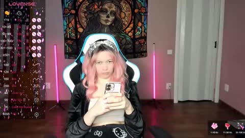 Di online show from 12-21-25, 01:46