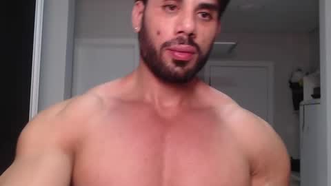 promuscles4u online show from 12-18-24, 03:37