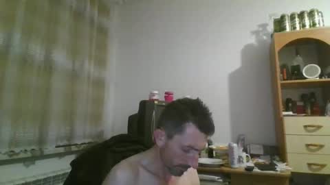 Snapshot of prosexualny chatting on 12-21-24, 09:36 Mariusz online show from 12-21-24, 09:36