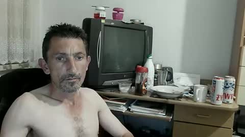 Snapshot of prosexualny chatting on 09-21-25, 11:17 Mariusz online show from 09-21-25, 11:17