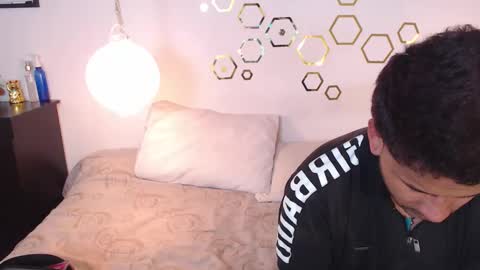 Snapshot of provincute chatting on 10-28-25, 01:42 Adris Juan online show from 10-28-25, 01:42