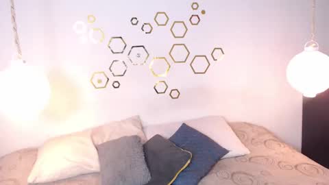 Snapshot of provincute chatting on 11-06-25, 01:50 Adris Juan online show from 11-06-25, 01:50