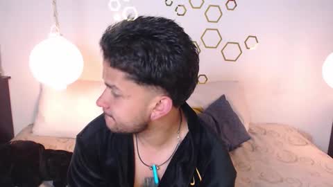 Snapshot of provincute chatting on 11-10-25, 02:43 Adris Juan online show from 11-10-25, 02:43