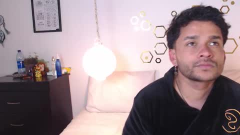 Snapshot of provincute chatting on 11-24-25, 04:01 Adris Juan online show from 11-24-25, 04:01