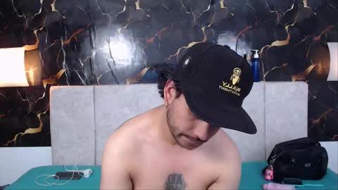 Adris  Juan online show from 03-02-26, 04:36