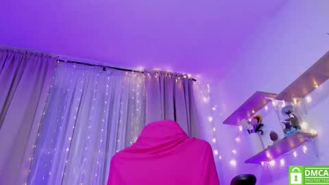    INDEPENDENT MODEL online show from 02-04-26, 04:29