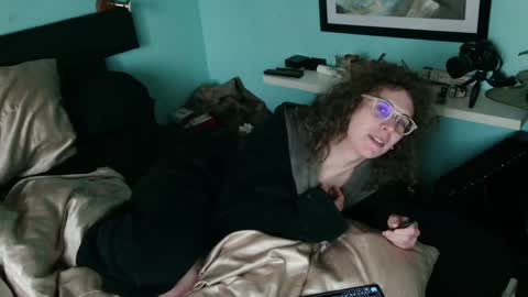 prxscillia_tx online show from 01-31-25, 08:54