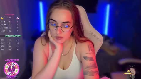 Snapshot of ps6pro chatting on 12-19-25, 05:14 Queen of Pain online show from 12-19-25, 05:14