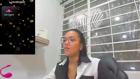 Snapshot of psique_naughty2 chatting on 02-17-25, 12:16 psique_naughty2 online show from 02-17-25, 12:16