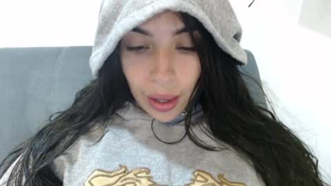 Snapshot of pssiquiss chatting on 07-15-26, 04:51 Katerine online show from 07-15-26, 04:51