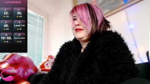 Snapshot of psychobitch69 chatting on 02-08-25, 08:09 OlivePsy online show from 02-08-25, 08:09