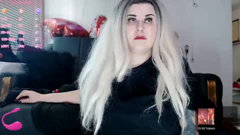 Snapshot of psychobitch69 chatting on 03-04-25, 10:46 OlivePsy online show from 03-04-25, 10:46