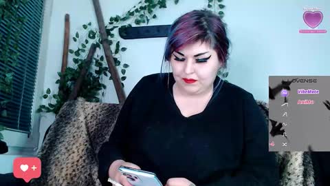 Snapshot of psychobitch69 chatting on 10-21-25, 09:37 OlivePsy online show from 10-21-25, 09:37