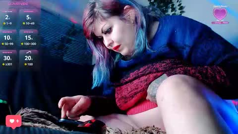 Snapshot of psychobitch69 chatting on 11-11-25, 09:48 OlivePsy online show from 11-11-25, 09:48