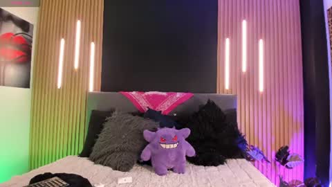 Snapshot of psychodoll_11 chatting on 06-24-26, 08:30 psycodoll online show from 06-24-26, 08:30