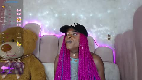 Snapshot of puca_eboony chatting on 01-28-25, 01:50 pucca online show from 01-28-25, 01:50