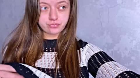 Nayaa Nay 3 online show from 12-21-24, 07:03