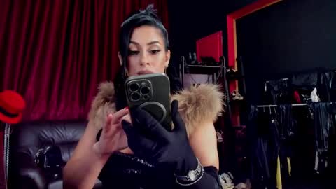 MissPuffyLove online show from 02-17-25, 01:58