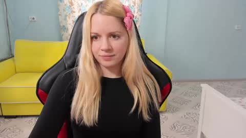 Victoria online show from 03-02-25, 07:43