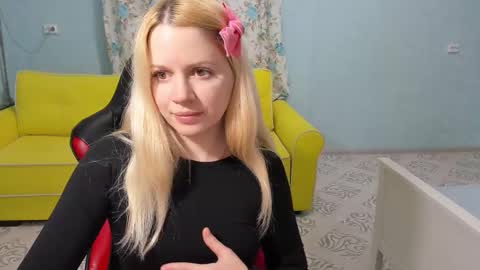 Victoria online show from 03-12-25, 12:26